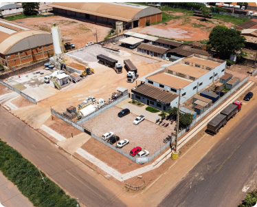 Complexo industrial em construção